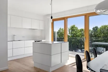 Huge Luxe Doublex W Private Balcony Апартаменты *